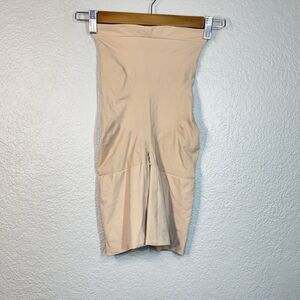 Spanx Power Series Mid Thigh Sculpting Shorts Beige Shapewear Smoothing Women L